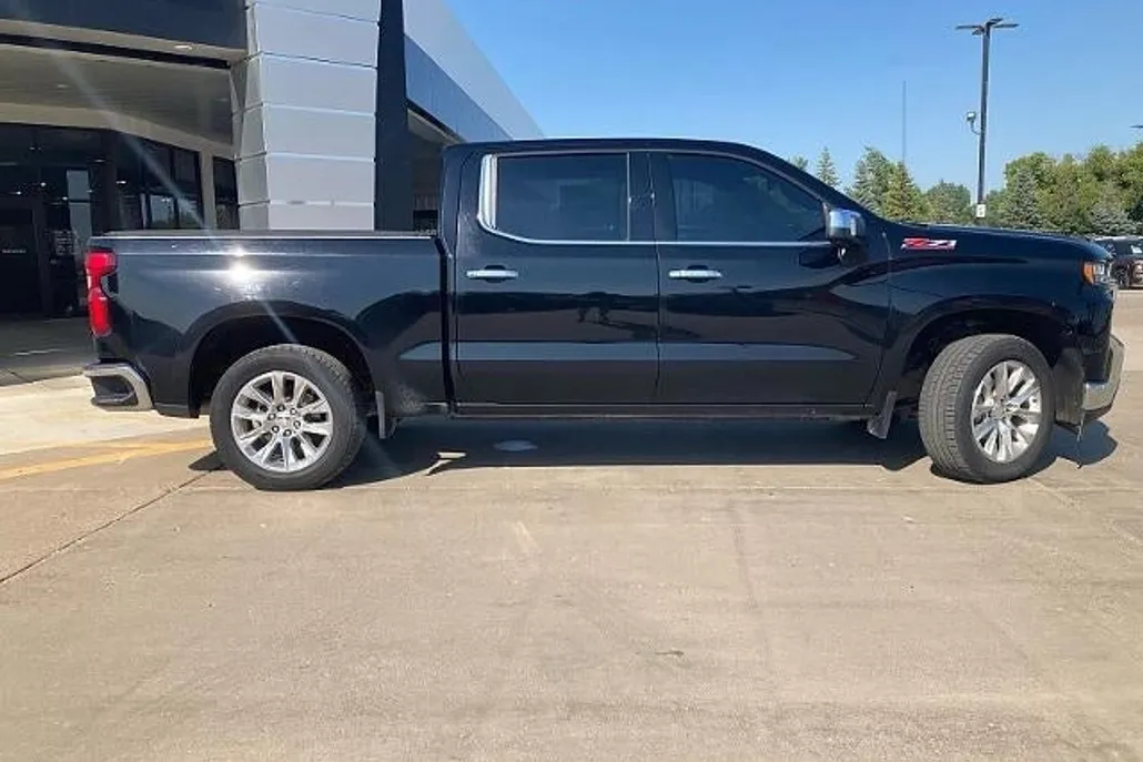 2019 Chevrolet Silverado 1500 LTZ photo 1