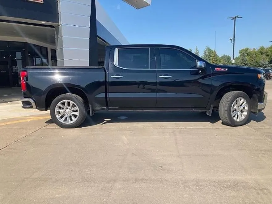 2019 Chevrolet Silverado 1500 LTZ photo 1