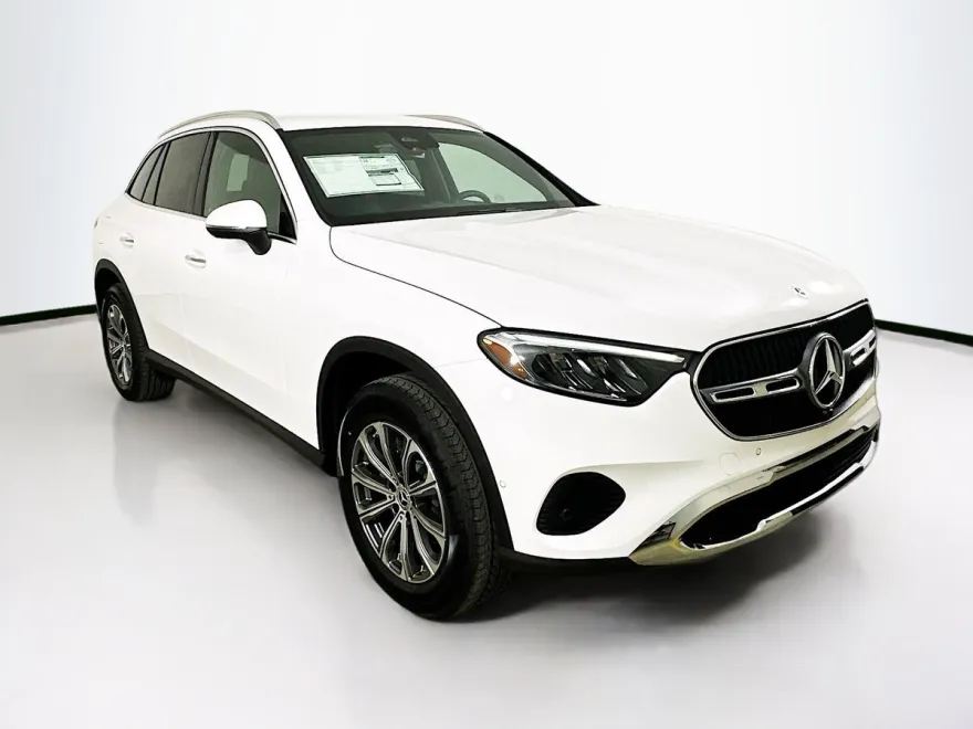 2025 Mercedes Benz GLC 300 4MATIC photo 1