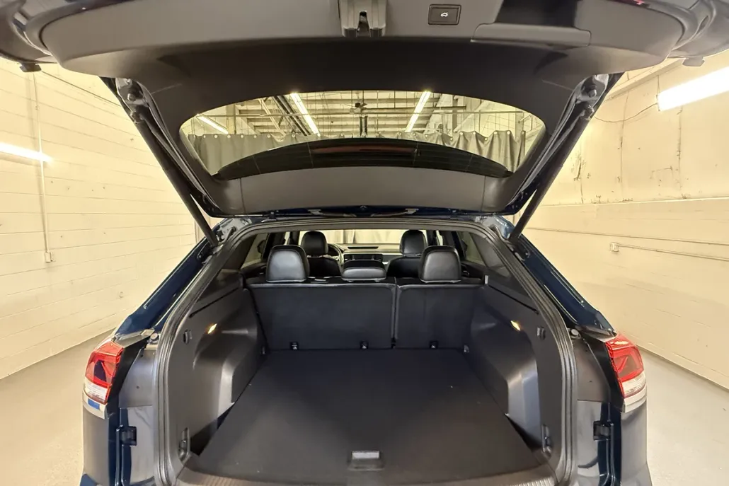 2021 Volkswagen Atlas Cross Sport SEL photo 1