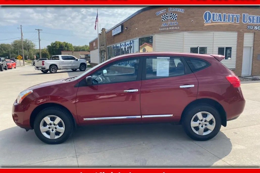 2013 Nissan Rogue S AWD photo 1