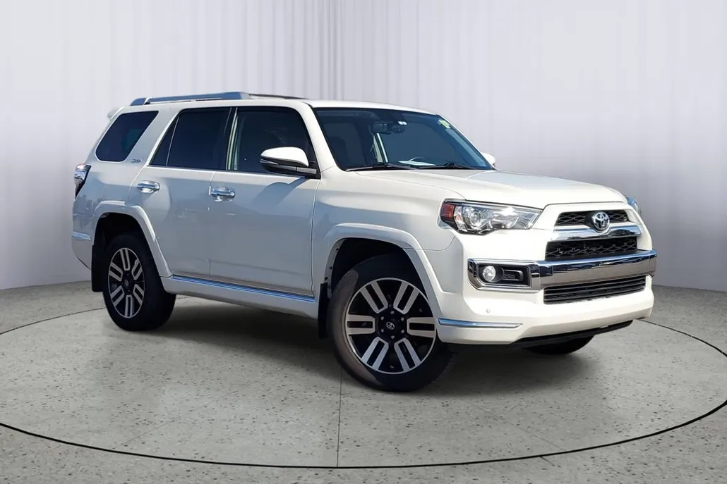 2019 Toyota 4Runner Limited photo 1