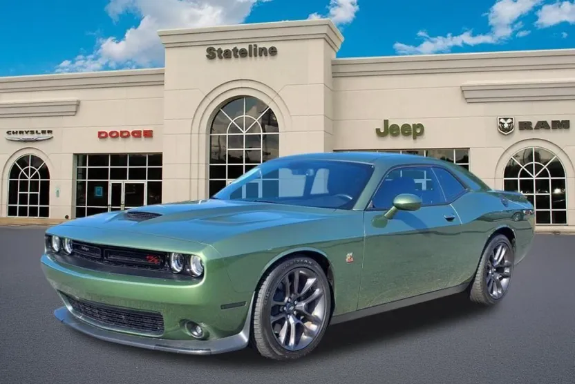 2023 Dodge Challenger R/T Scat Pack photo 1