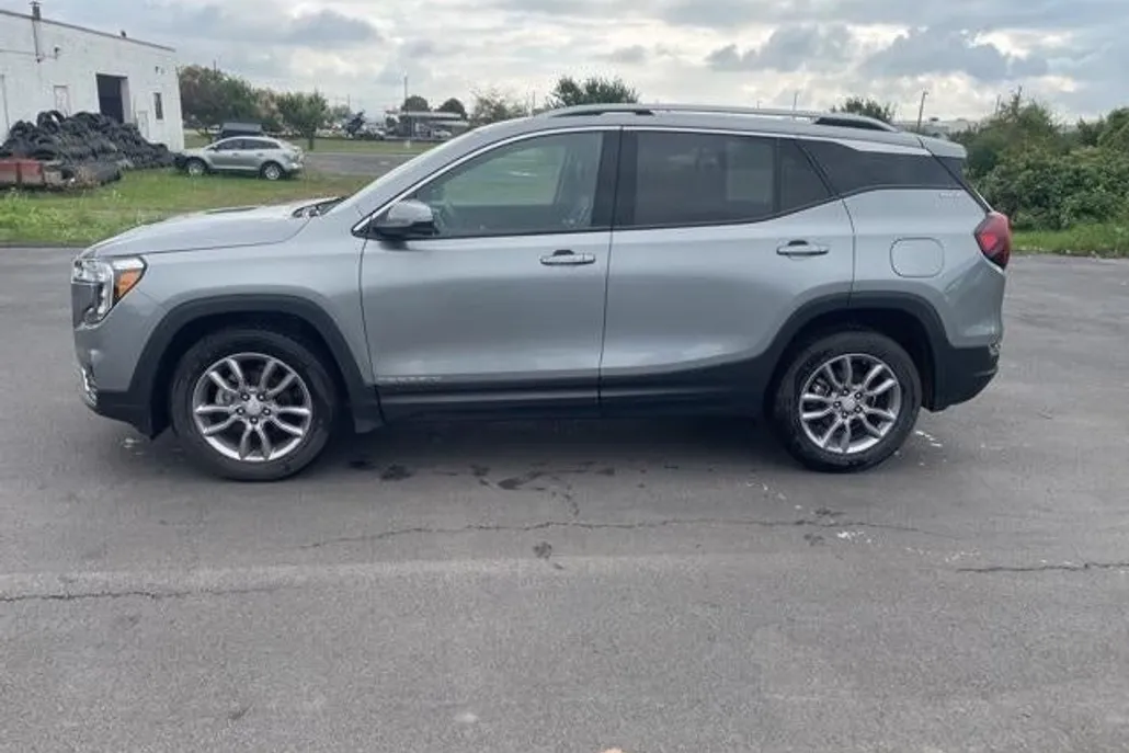 2023 Gmc Terrain SLT photo 1