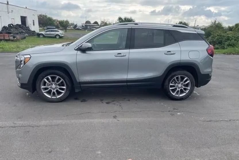 2023 Gmc Terrain SLT photo 1