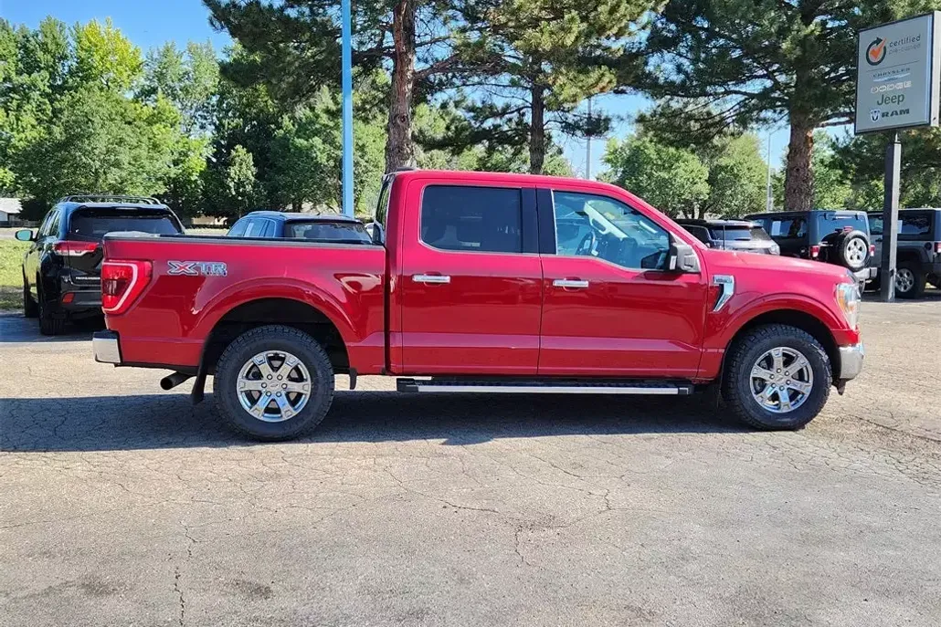 2021 Ford F-150 XLT photo 1