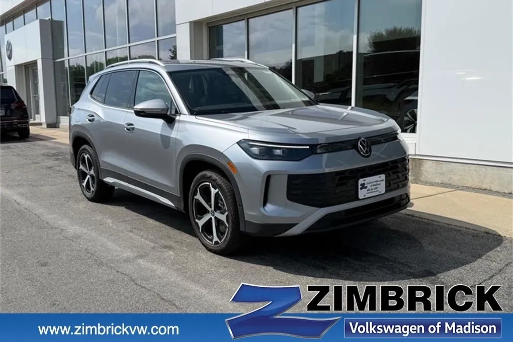2025 Volkswagen Tiguan SE photo 1