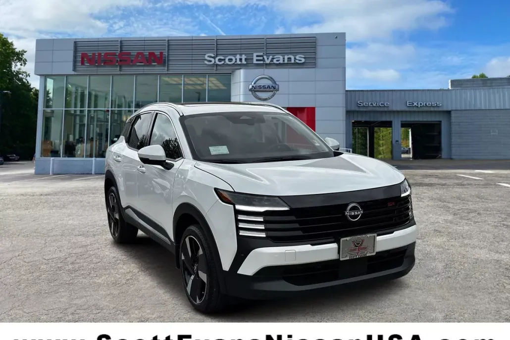 2025 Nissan Kicks SR photo 1