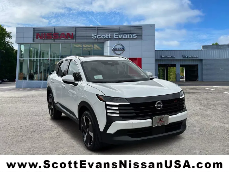 2025 Nissan Kicks SR photo 1