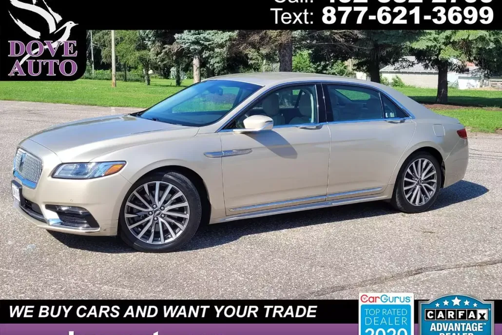 2017 Lincoln Continental Select photo 1