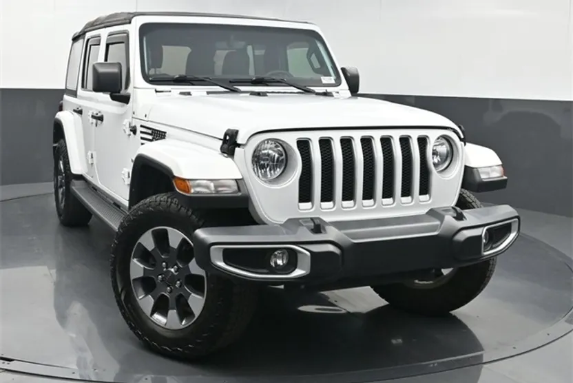 2021 Jeep Wrangler Unlimited Sahara photo 1