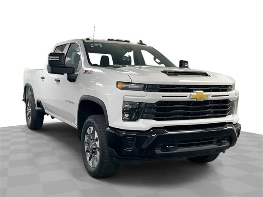 2024 Chevrolet Silverado 2500HD Custom photo 1
