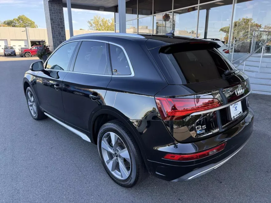 2022 Audi Q5 Premium Plus photo 1