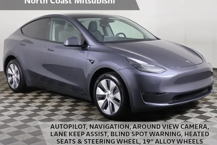 2023 Tesla Model Y Long Range photo 1