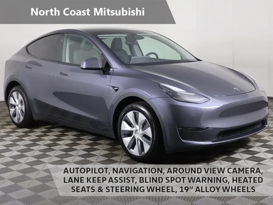 2023 Tesla Model Y Long Range photo 1