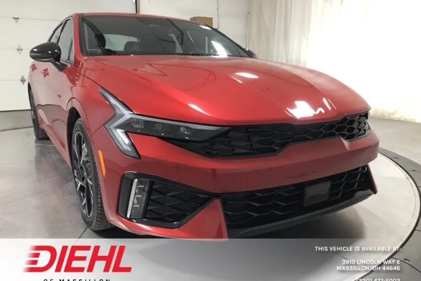 2025 Kia K5 GT-Line photo 1
