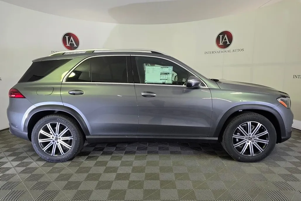 2025 Mercedes Benz GLE 350 4MATIC photo 1