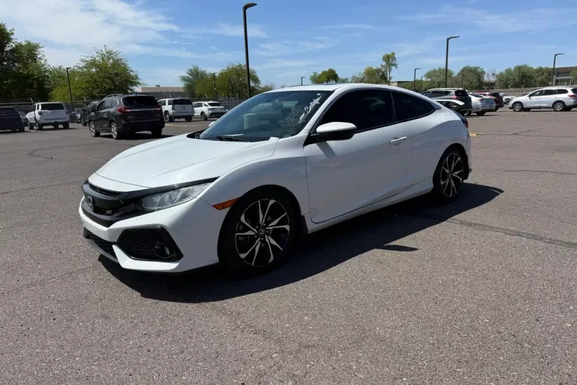 2019 Honda Civic Si photo 1