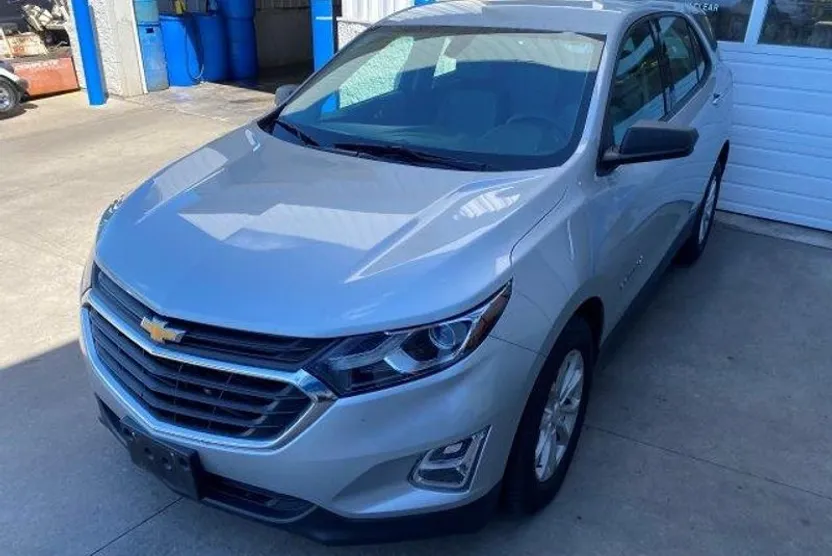 2018 Chevrolet Equinox LS photo 1