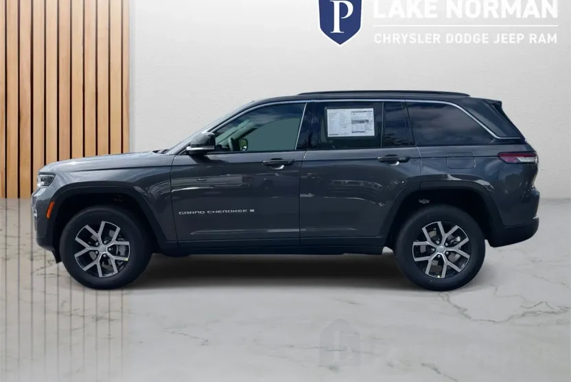 2025 Jeep Grand Cherokee Limited photo 1
