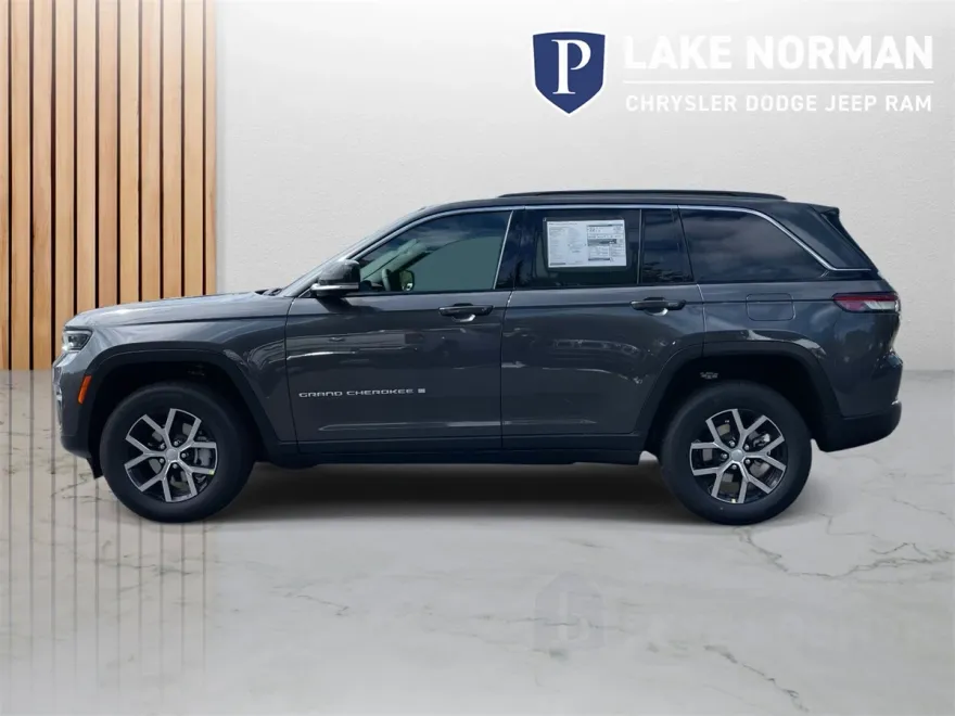 2025 Jeep Grand Cherokee Limited photo 1