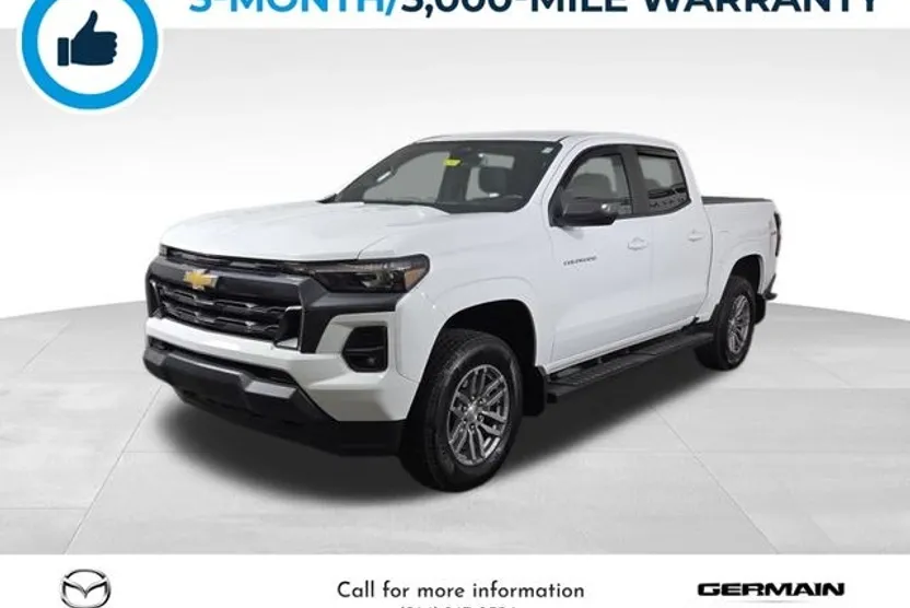 2024 Chevrolet Colorado LT photo 1