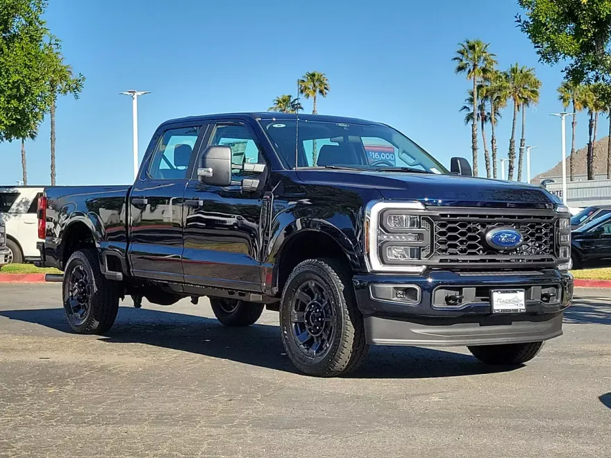 2025 Ford F-250 XL photo 1