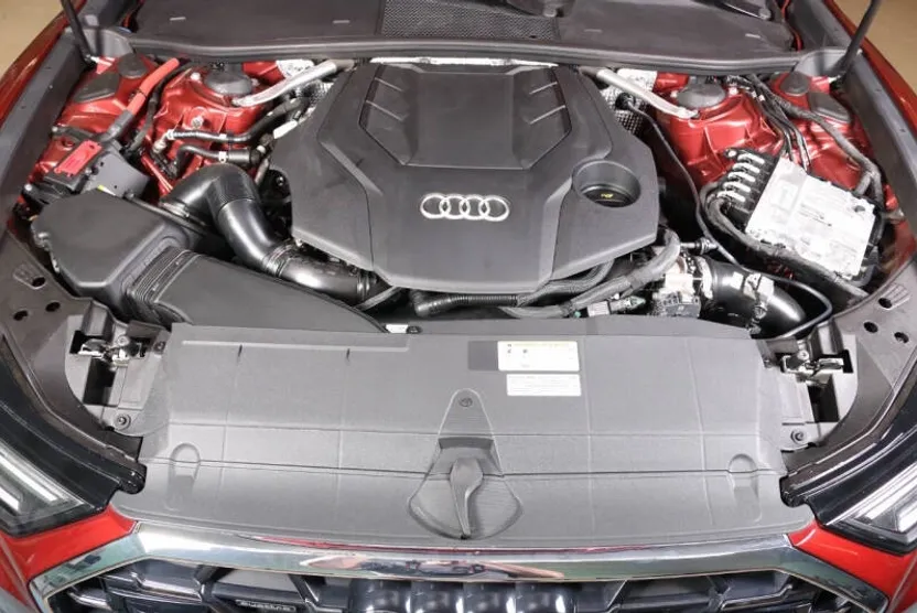 2024 Audi A6 Quattro Premium Plus photo 1