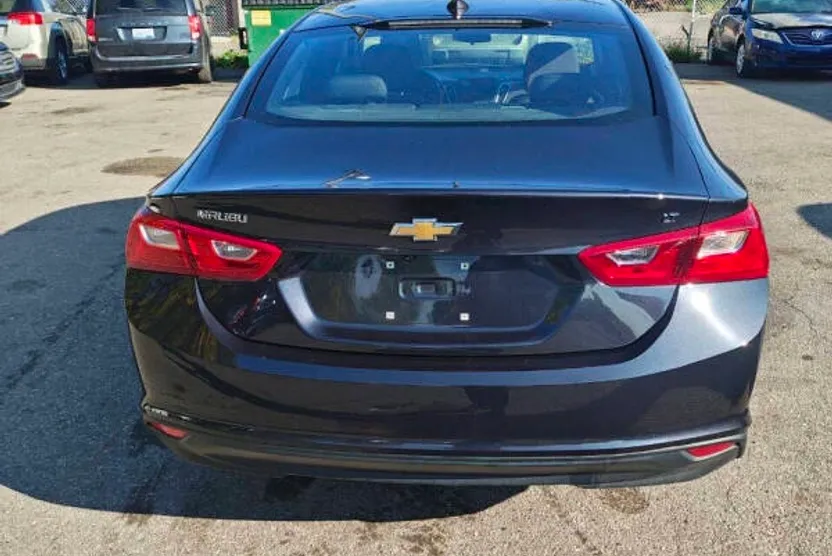 2023 Chevrolet Malibu 1LT photo 1