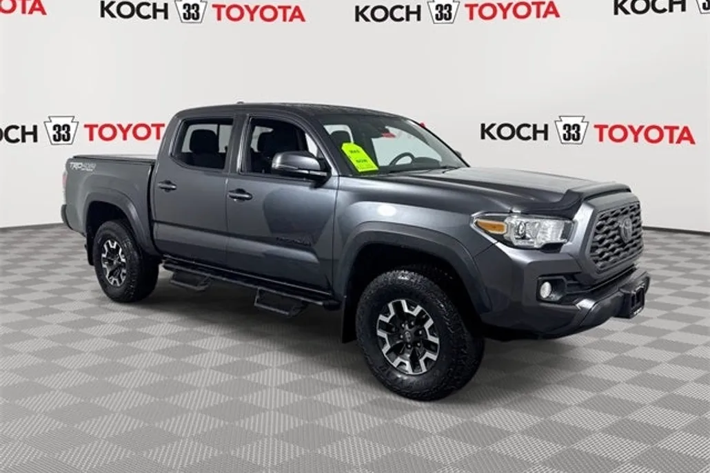 2020 Toyota Tacoma TRD Off-Road V6 photo 1