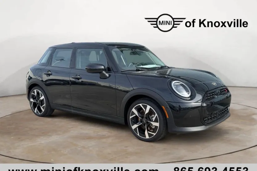 2025 Mini Cooper Hardtop 4 Door Signature photo 1