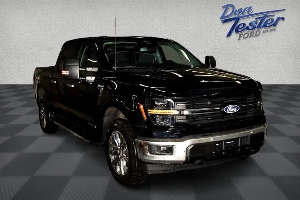 2025 Ford F-150 XLT photo 1