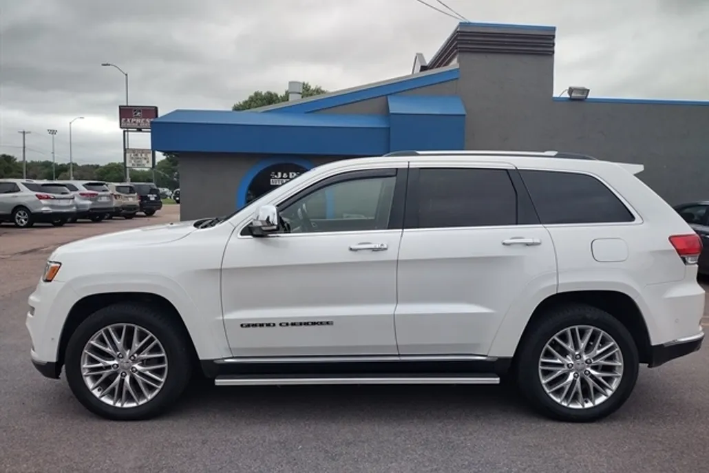 2017 Jeep Grand Cherokee Summit photo 1