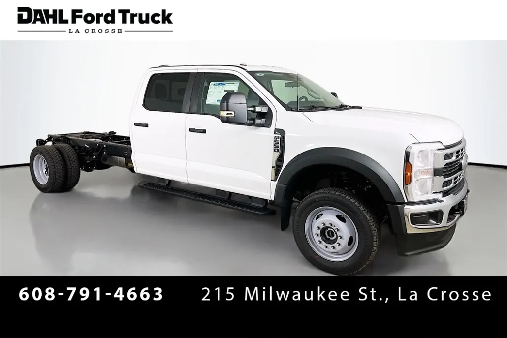 2025 Ford F-550 photo 1