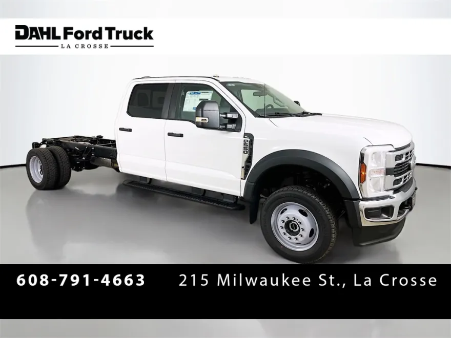 2025 Ford F-550 photo 1