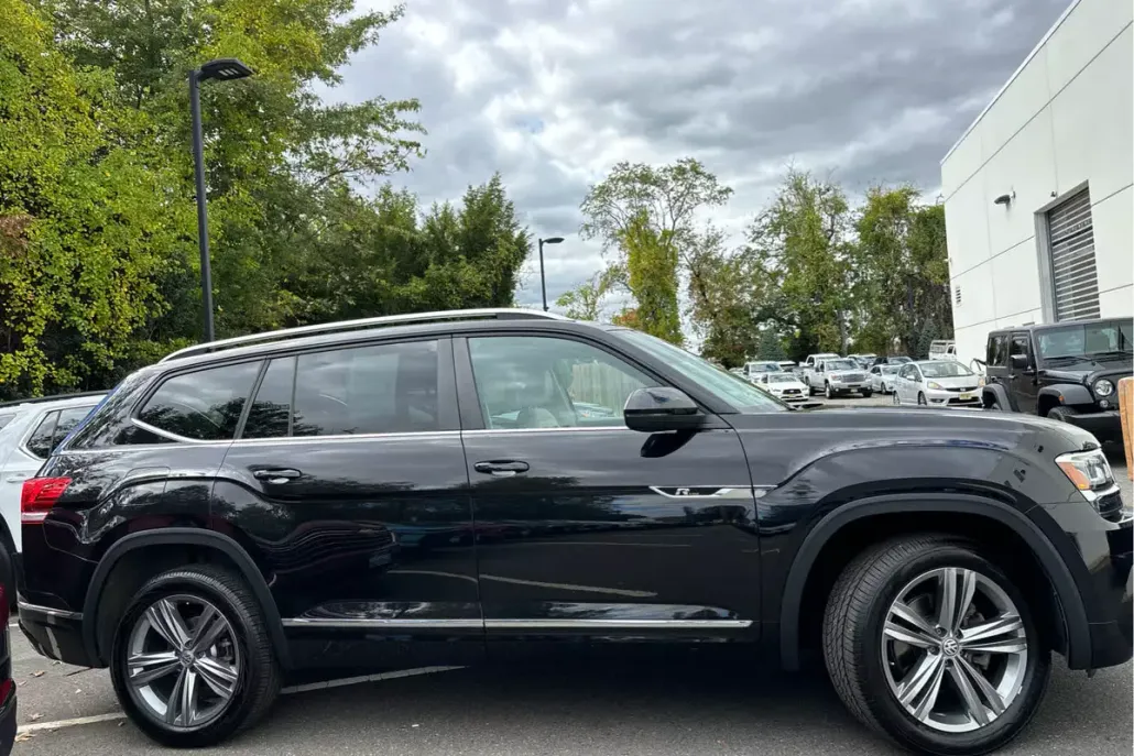 2019 Volkswagen Atlas V6 SEL R-Line photo 1
