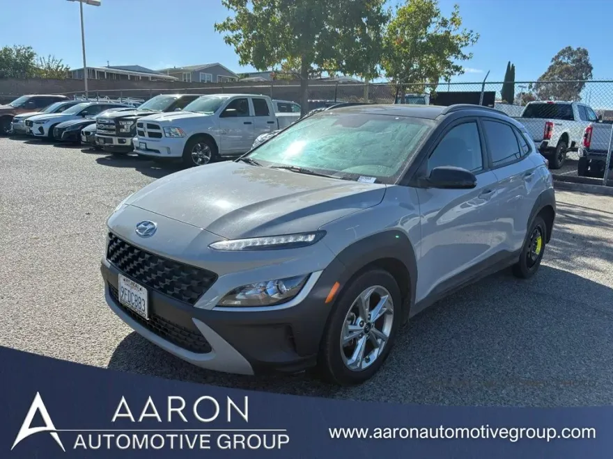 2023 Hyundai Kona SEL photo 1