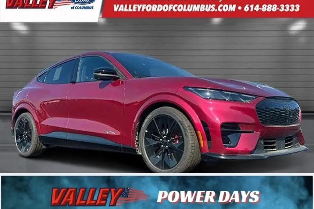 2025 Ford Mustang Mach-E GT photo 1