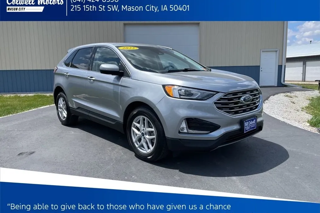 2022 Ford Edge SEL photo 1