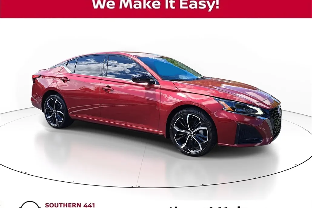 2024 Nissan Altima 2.5 SR photo 1