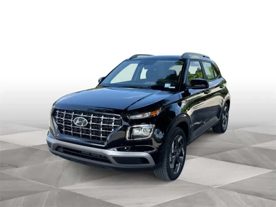 2025 Hyundai Venue SEL photo 1