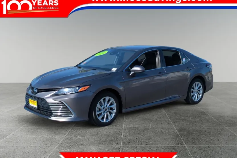 2024 Toyota Camry LE photo 1