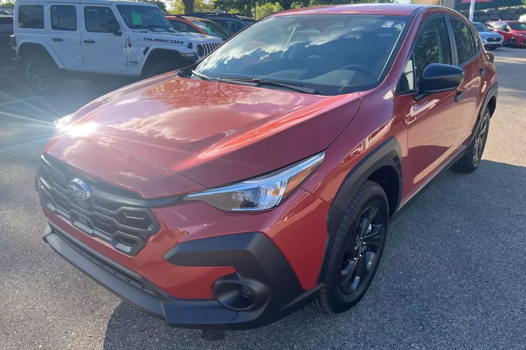 2025 Subaru Crosstrek Base photo 1