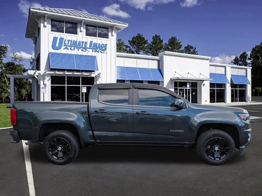 2017 Chevrolet Colorado LT photo 1