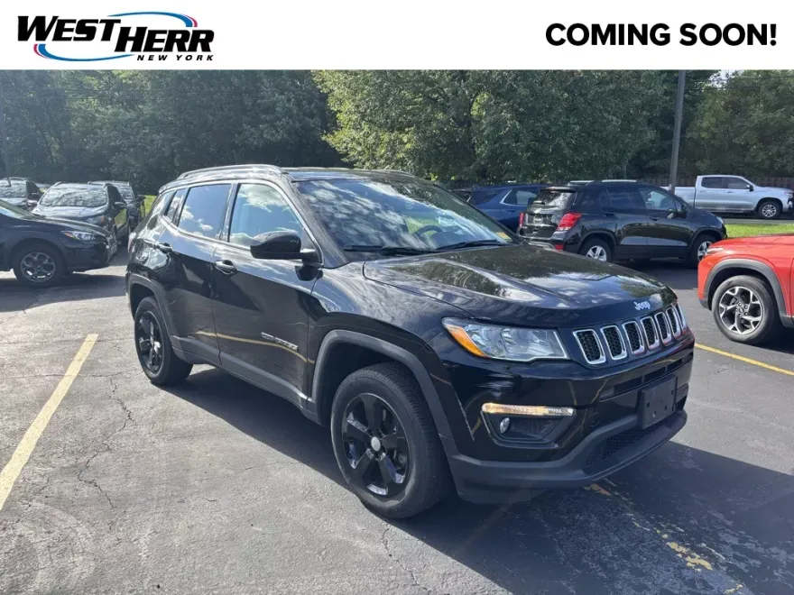 2019 Jeep Compass Latitude photo 1