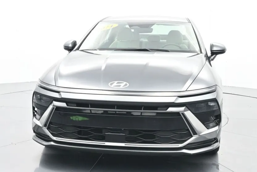 2024 Hyundai Sonata SEL photo 1