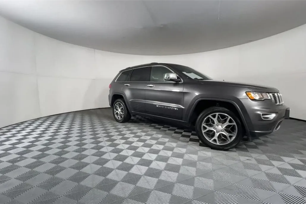 2020 Jeep Grand Cherokee Limited photo 1