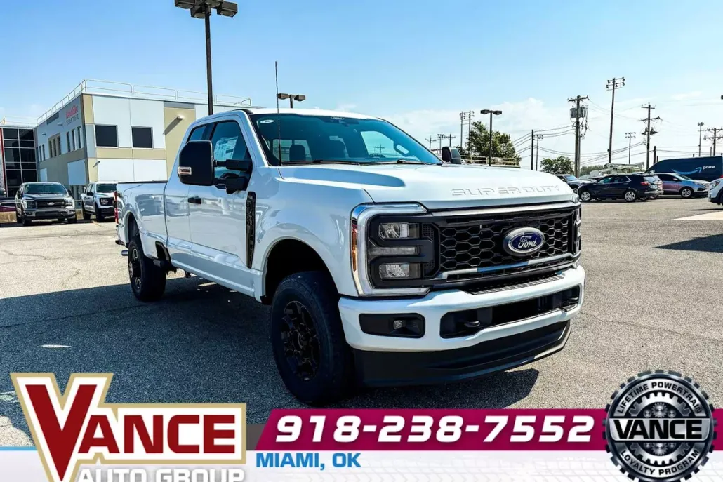2025 Ford F-350 XL photo 1