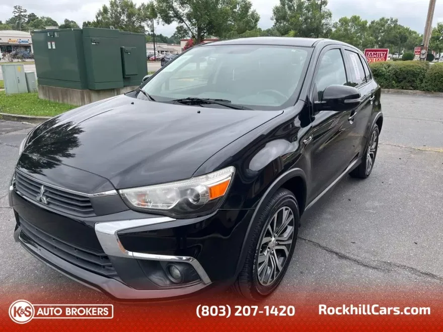 2017 Mitsubishi Outlander Sport ES photo 1
