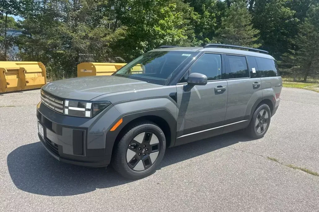 2026 Hyundai Santa Fe SEL photo 1